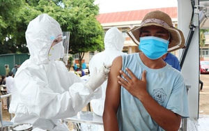 Khẩn trương hướng dẫn tiêm vaccine cho người dưới 18 tuổi