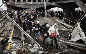 Ukraine bắt đầu sơ tán dân thường qua hành lang nhân đạo tại thành phố Mariupol