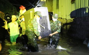 Hình ảnh: Phú Yên hàng trăm nhà dân thành phố Tuy Hòa bị ngập do triều cường