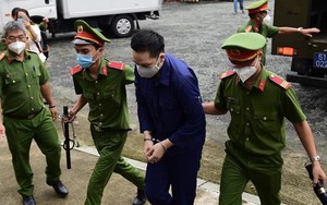 Hoãn phiên tòa xét xử vụ 'dì ghẻ' bạo hành bé gái 8 tuổi tử vong