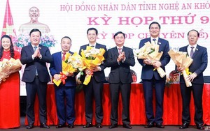 Phê chuẩn kết quả bầu, miễn nhiệm Phó Chủ tịch UBND 2 tỉnh, thành phố