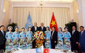 Chủ tịch nước Nguyễn Xuân Phúc và Tổng Thư ký António Guterres chủ trì Lễ kỷ niệm 45 năm Việt Nam gia nhập Liên hợp quốc