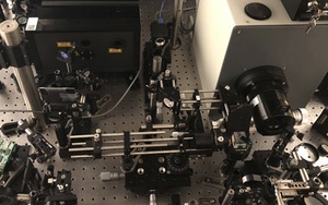 Phát triển máy ảnh 'siêu tốc' chụp 10 nghìn tỷ khung hình/giây