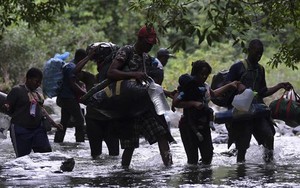 Mexico giải cứu số lượng người di cư kỉ lục