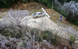 Chùm ảnh: Băng tuyết trên đỉnh núi Phia Oắc, Cao Bằng