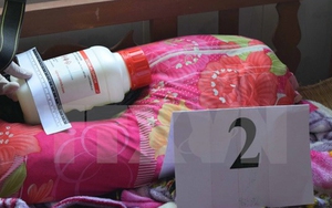 Vì sao con trai bại liệt lại hạ độc giết chết bố đẻ và bạn nhậu của bố?