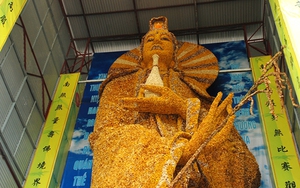 Tượng Phật bằng Hoa bất tử chùa Linh Phước Đà Lạt xác lập kỷ lục thế giới