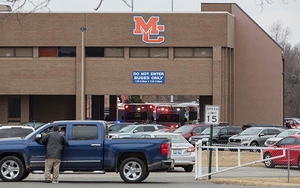 Xả súng tại trường trung học làm 2 học sinh thiệt mạng