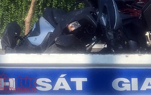 ‘Xế hộp’ nổ lốp tông xe máy và xe ô tô 7 chỗ, 2 người nguy kịch
