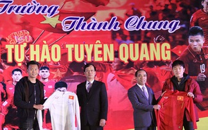 VIDEO: Tuyển thủ U23 Lương Xuân Trường, Thành Chung lại nói lời xin lỗi, hứa sẽ đền đáp các CĐV