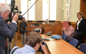 Thông tin chấn động mới về y tá đã đầu độc hơn 100 người chết tại Đức