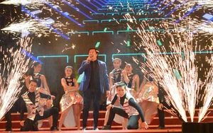 Đêm nhạc 'Sài Gòn' tại phố đi bộ Nguyễn Huệ