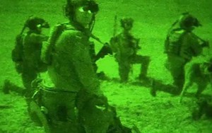 Lầu Năm Góc tung video kịch tính đặc nhiệm Mỹ tìm diệt phiến quân IS trong đêm