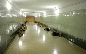 Hầm đường bộ, 'thiên đường' của người lao động Thủ đô ngày nóng 40 độ C