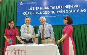 Tiếp nhận hơn 1.500 tài liệu, hiện vật của GS.TS.NGND Nguyễn Ngọc Giao