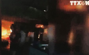 VIDEO: Cháy lớn thiêu rụi 1.000m2 tại khu chợ Sóc Sơn, Hà Nội