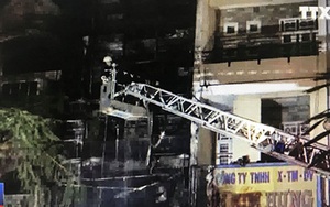 VIDEO: Cháy cửa hàng 5 tầng tại phố lồng đèn Quận 5