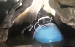 VIDEO: Các phương án cứu đội bóng thiếu niên Thái Lan ra khỏi hang an toàn