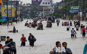 150.000 người ở Myanmar sơ tán do lũ lụt và nguy cơ vỡ đê