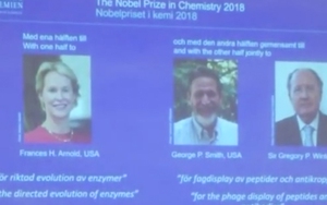 VIDEO: Nobel hoá học 2018 được trao cho nghiên cứu về Protein