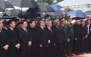 Lễ an táng nguyên Tổng Bí thư Đỗ Mười tại quê nhà Thanh Trì, Hà Nội