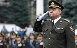 Bộ trưởng Quốc phòng Ukraine giải ngũ