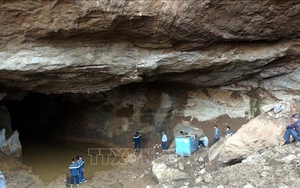 Hòa Bình: Sập hầm khai thác vàng trái phép làm hai người mất tích