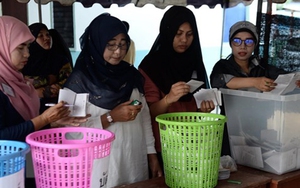 Hơn 600 trường phải dừng thi PTTH do đe dọa đánh bom