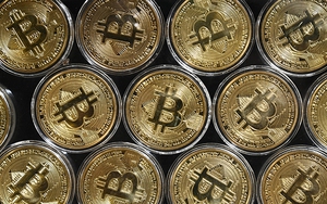 Giá đồng Bitcoin chạm mức 19.000 USD