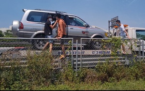 Lợi dụng xe cứu hộ chở người qua chốt kiểm soát dịch Covid-19