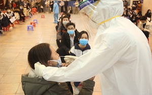 Chuyên gia đầu ngành hội chẩn ba bệnh nhân Covid-19 nặng