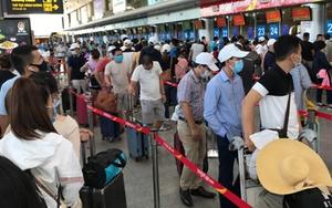 Bác bỏ thông tin 'Nguy cơ đóng cửa sân bay Nội Bài vì nhân viên tiếp xúc ca nhiễm Covid-19'