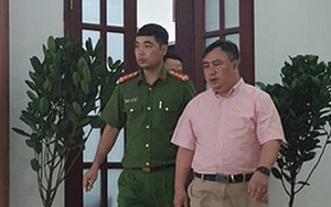 Bắt tạm giam Giám đốc Bệnh viện Mắt Thành phố Hồ Chí Minh Nguyễn Minh Khải