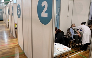 EU xem xét phê duyệt vaccine Covid-19 Sputnik V của Nga