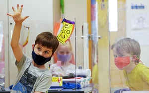 WHO kêu gọi tăng cường bảo vệ trẻ em trước đại dịch Covid-19