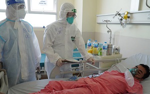 Lần đầu trong gần 1 năm, chỉ còn 27 ca Covid-19 nặng; TP HCM ứng phó thế nào khi có ca nghi mắc đậu mùa khỉ?