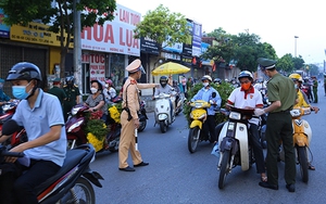 TP.HCM bổ sung nhiều trường hợp không cần giấy đi đường