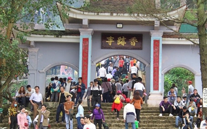 Hà Nội cho phép mở cửa đón khách trẩy hội chùa Hương