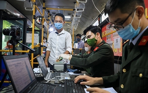 Hà Nội cơ động, linh hoạt trong cấp CCCD điện tử với tinh thần 'làm hết việc, không hết giờ'