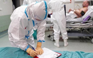 Phát hiện biến thể gene giúp người mắc Covid-19 giảm chuyển nặng