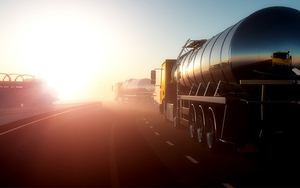 Phó Thủ tướng Lê Văn Thành: Không để thiếu xăng dầu