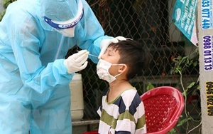Khẩn trương hướng dẫn phác đồ điều trị Covid-19 cho trẻ em dưới 12 tuổi