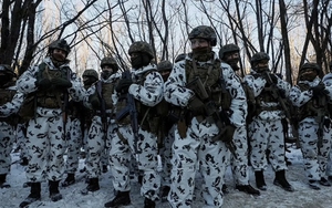 Thêm nhiều quốc gia sơ tán công dân khỏi Ukraine