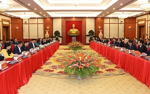 Bộ Chính trị họp cho ý kiến về Đề án tổng kết Nghị quyết về phát triển Thủ đô Hà Nội giai đoạn 2011-2020