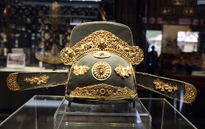 Thừa Thiên – Huế: Tiếp nhận và trưng bày hai cổ vật triều Nguyễn