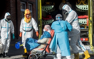 Trong 24 giờ qua, giới ghi nhận thêm gần 422.400 ca Covid-19 mới và hơn 1.300 ca tử vong