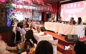 Tôn vinh hình ảnh người phụ nữ và quảng bá tà áo dài Việt Nam tại châu Âu