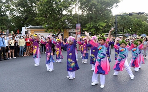 Tuần lễ Festival Huế 2022: Rực rỡ sắc màu văn hóa trong lễ hội đường phố
