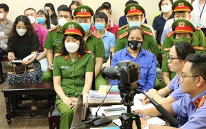 Thu tiền của phụ huynh trái quy định, Hiệu trưởng và thủ quỹ lĩnh án