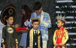 Sàn diễn thời trang lớn nhất từ trước tới nay dành cho 'mẹ bỉm sữa' và bé